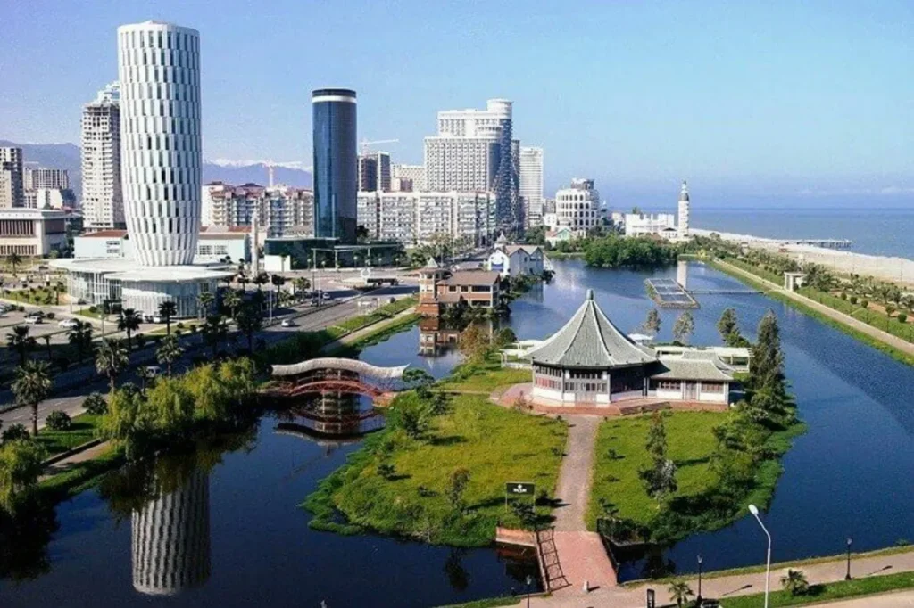 How much does a flat in Batumi cost? Price analysis of secondary and new buildings