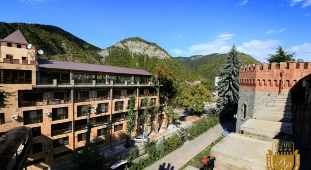 Gürcistan'da otel odası satın almak: karlı bir yatırım mı yoksa finansal risk mi?