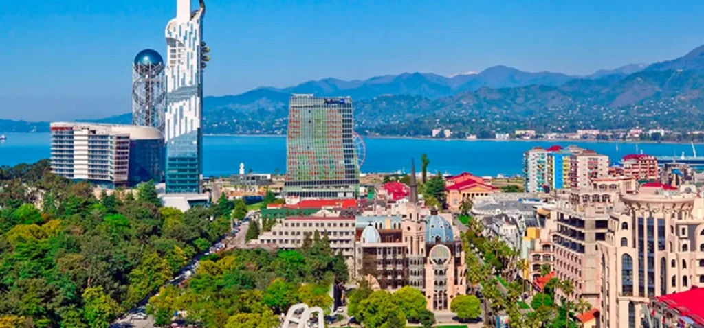 Antigua Batumi vs. Nueva Batumi: ¿dónde es más favorable comprar vivienda?
