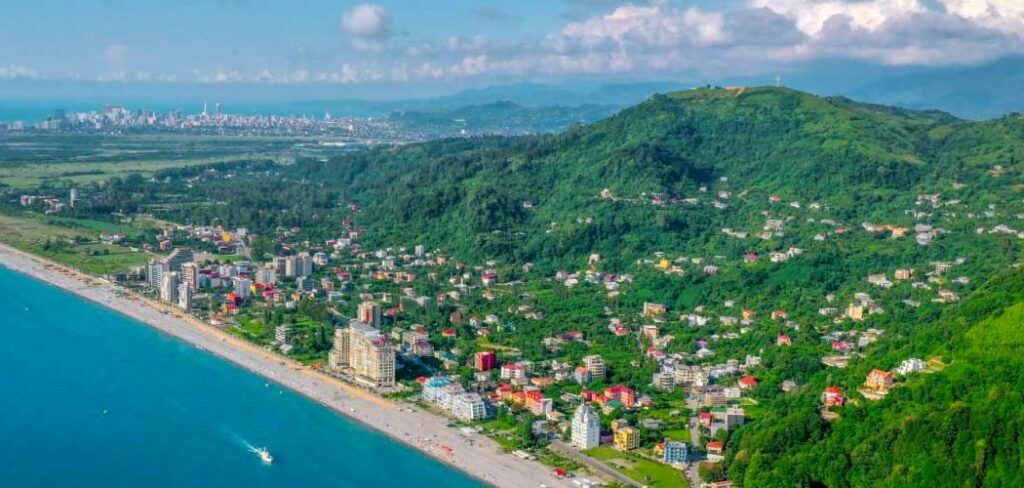 Gonio: overview of neighbourhoods, infrastructure and house prices