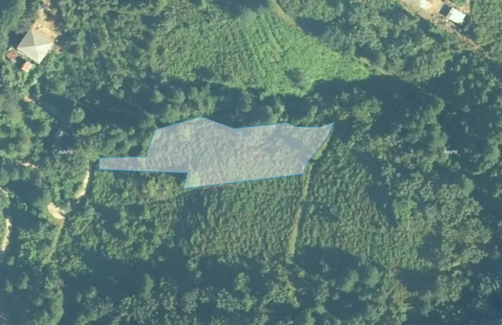 Ampio appezzamento di terreno con vista mare 1932 m² a