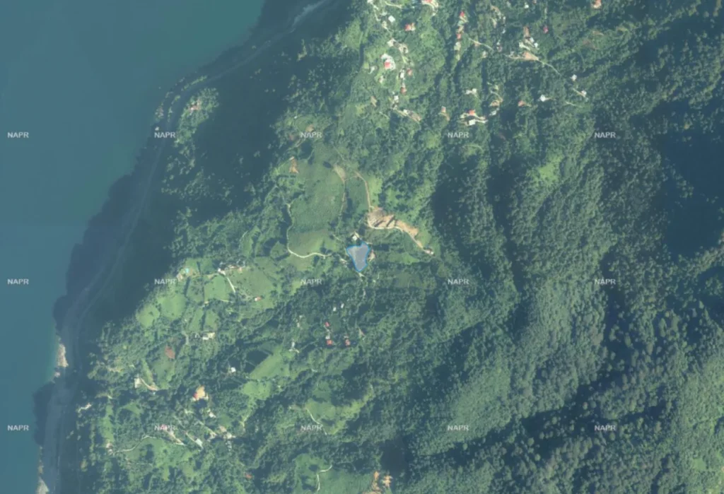 Terreno con vista sul mare e sulla foresta 3667 m² a