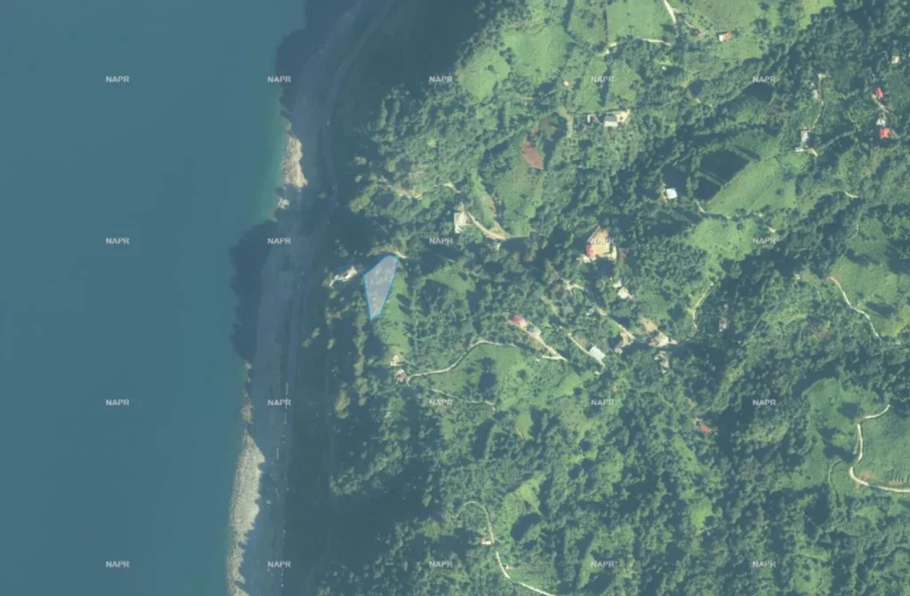 Terreno unico di 2500 m² in