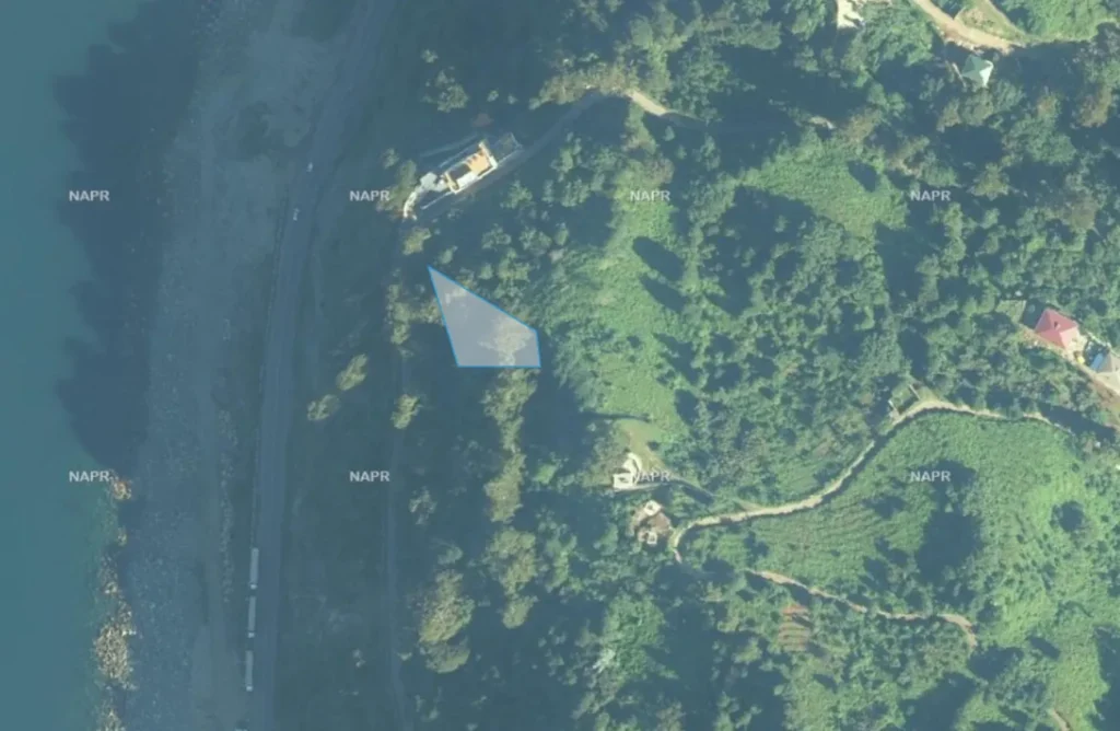 Terreno compatto per villa con vista mare 982 m² in