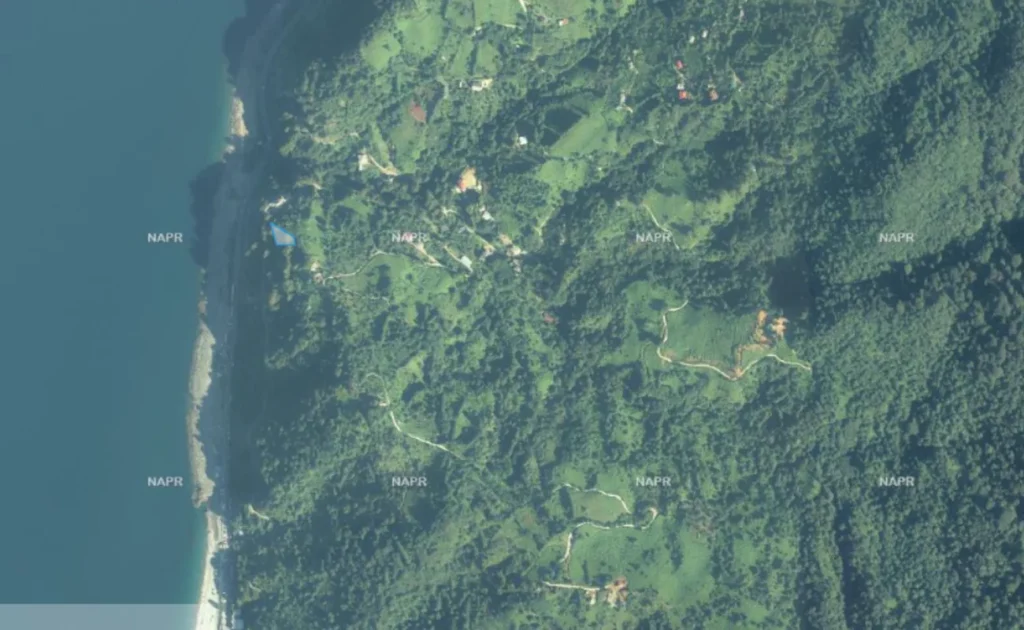 Terreno compatto per villa con vista mare 982 m² in