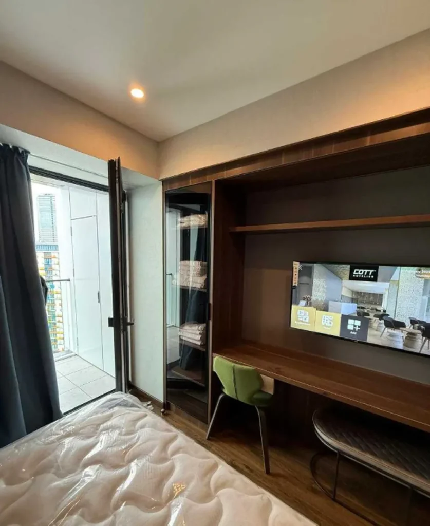 Elegant studio with sea view 33.4 m² in