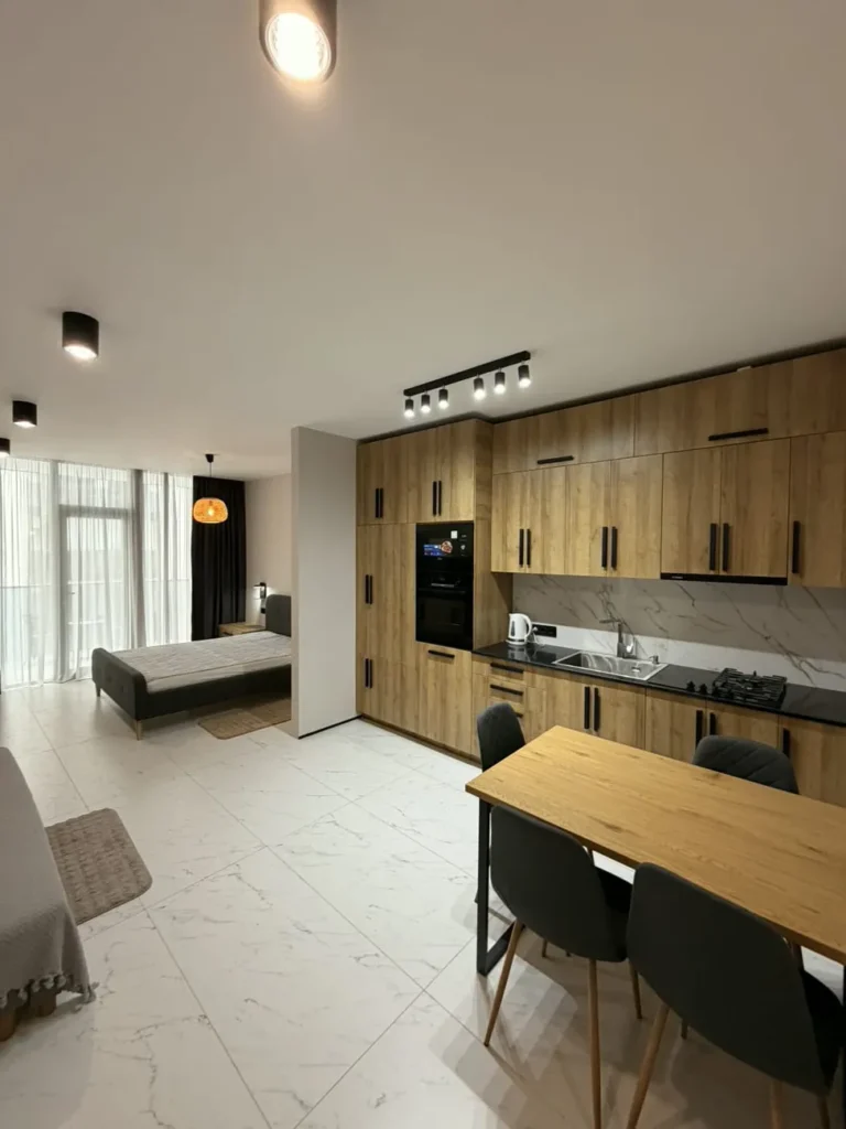 Преміальна студія з ремонтом 44 м² в
