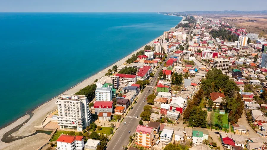 Пляжна нерухомість Грузії: які райони підходять для постійного проживання